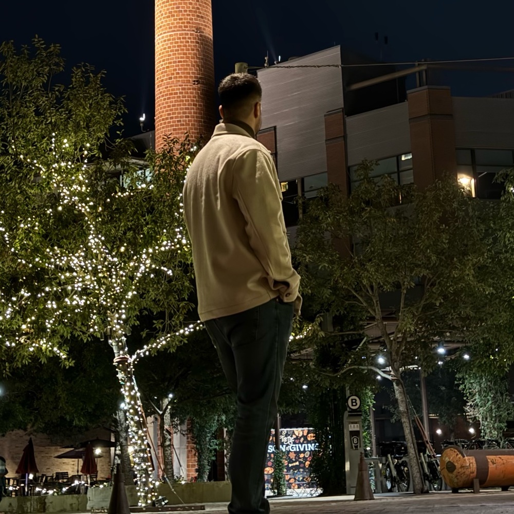 Meet your Posher, Carlos